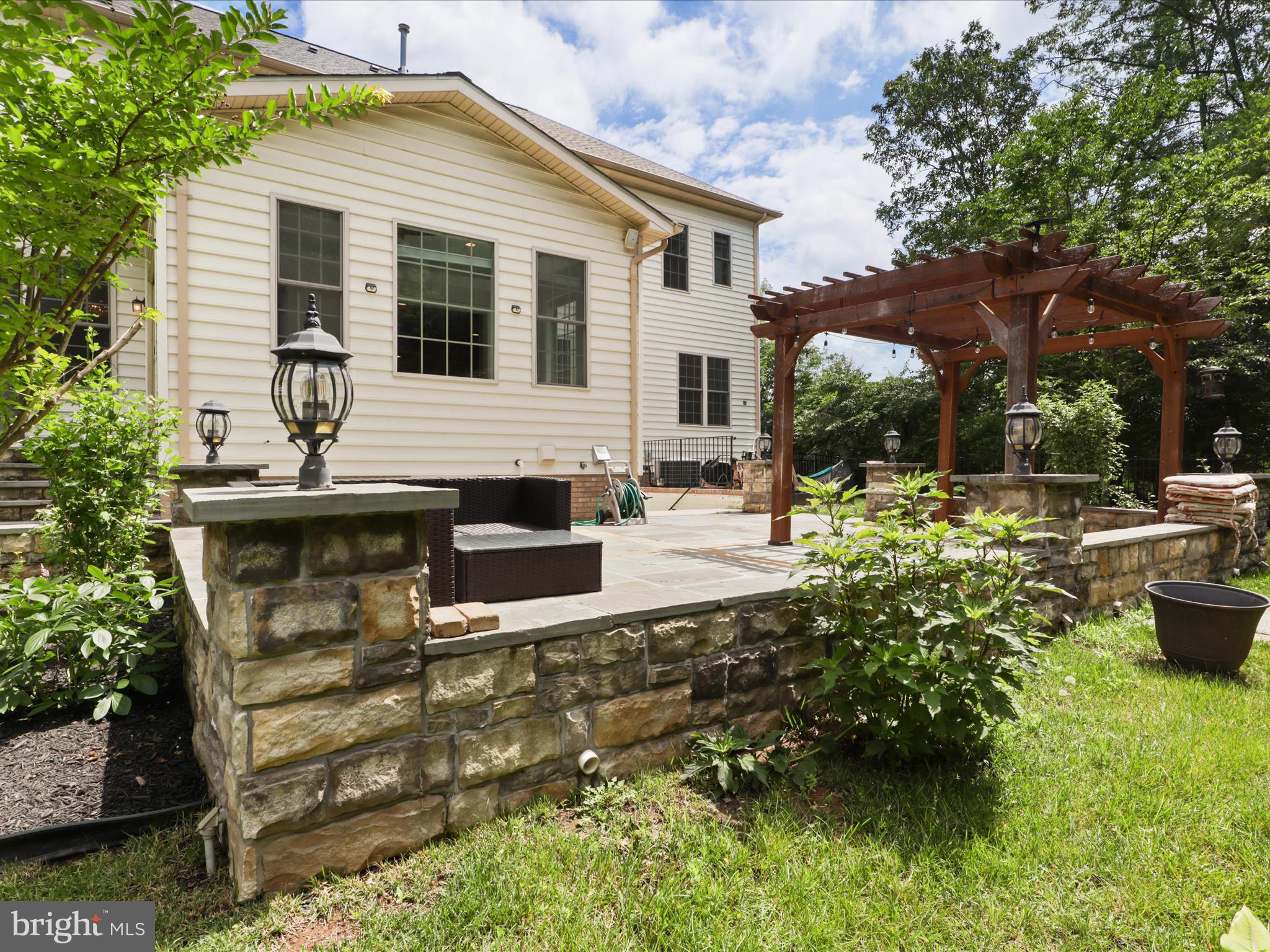 42177 BUNKER WOODS PLACE