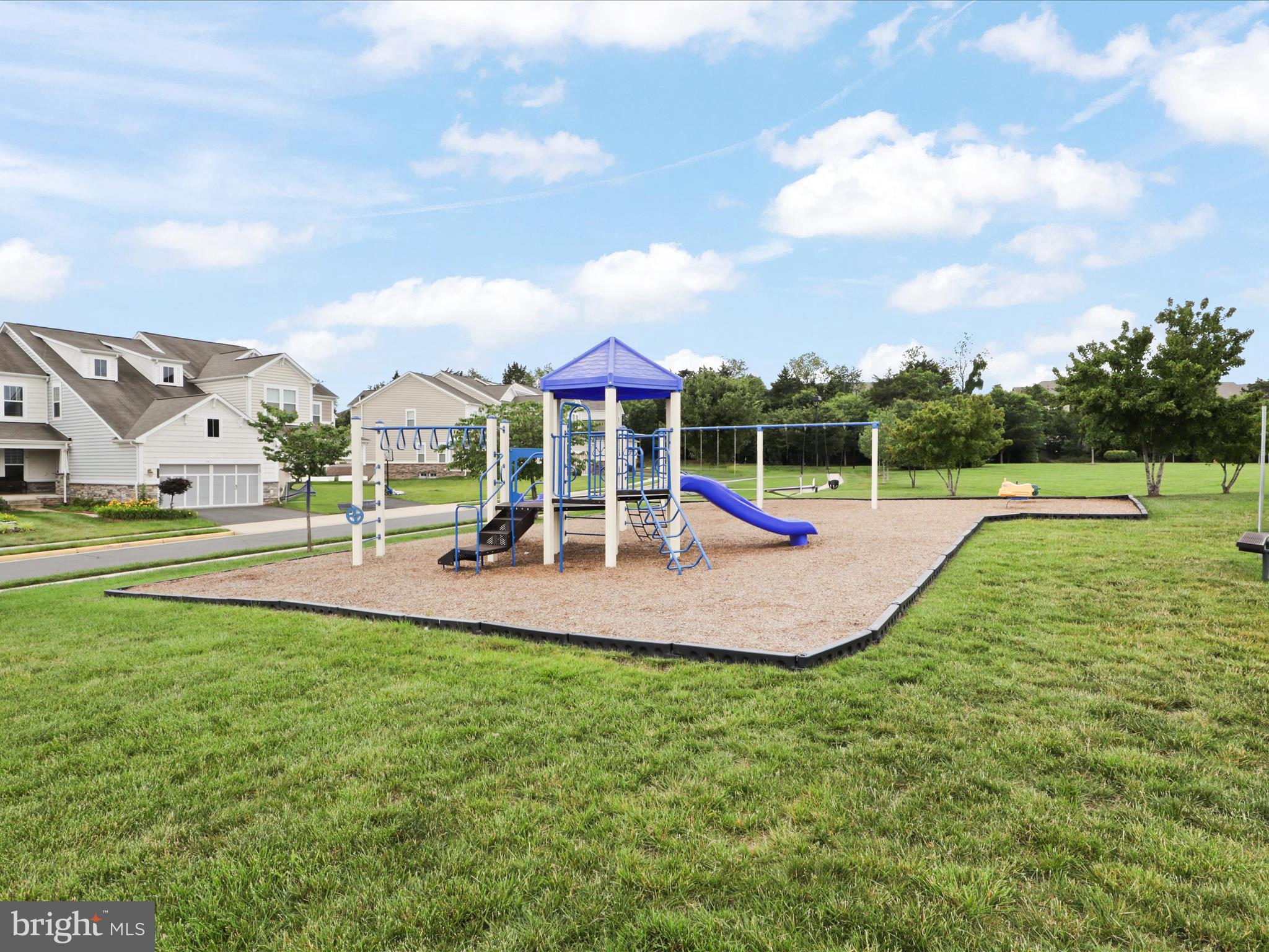 42177 BUNKER WOODS PLACE