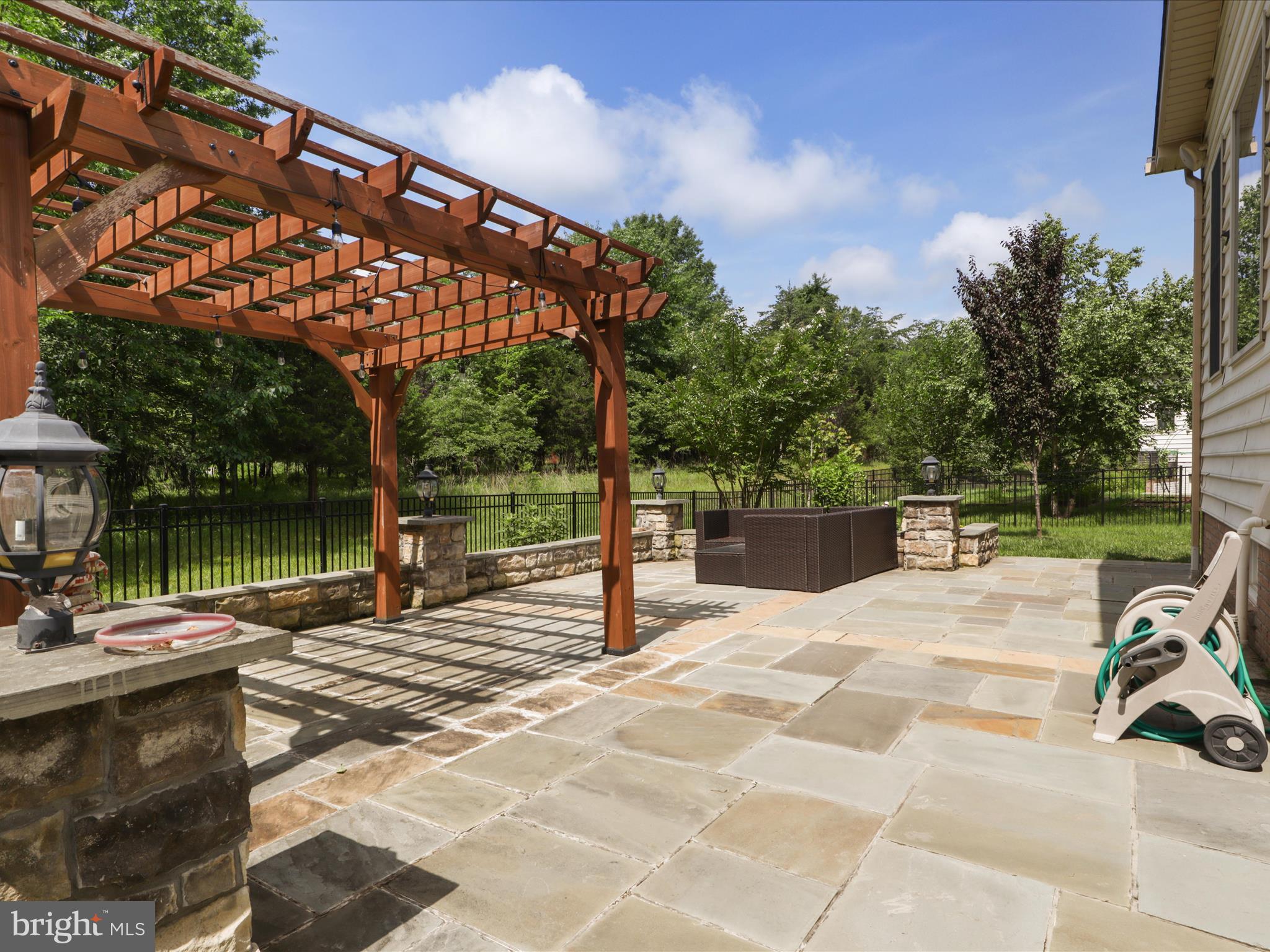 42177 BUNKER WOODS PLACE