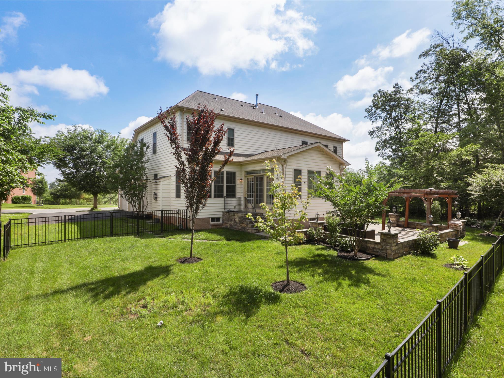 42177 BUNKER WOODS PLACE