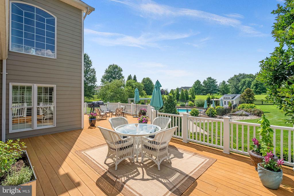 16534 GOLDENCREST CIRCLE