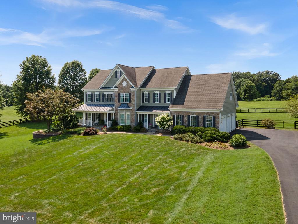 16534 GOLDENCREST CIRCLE