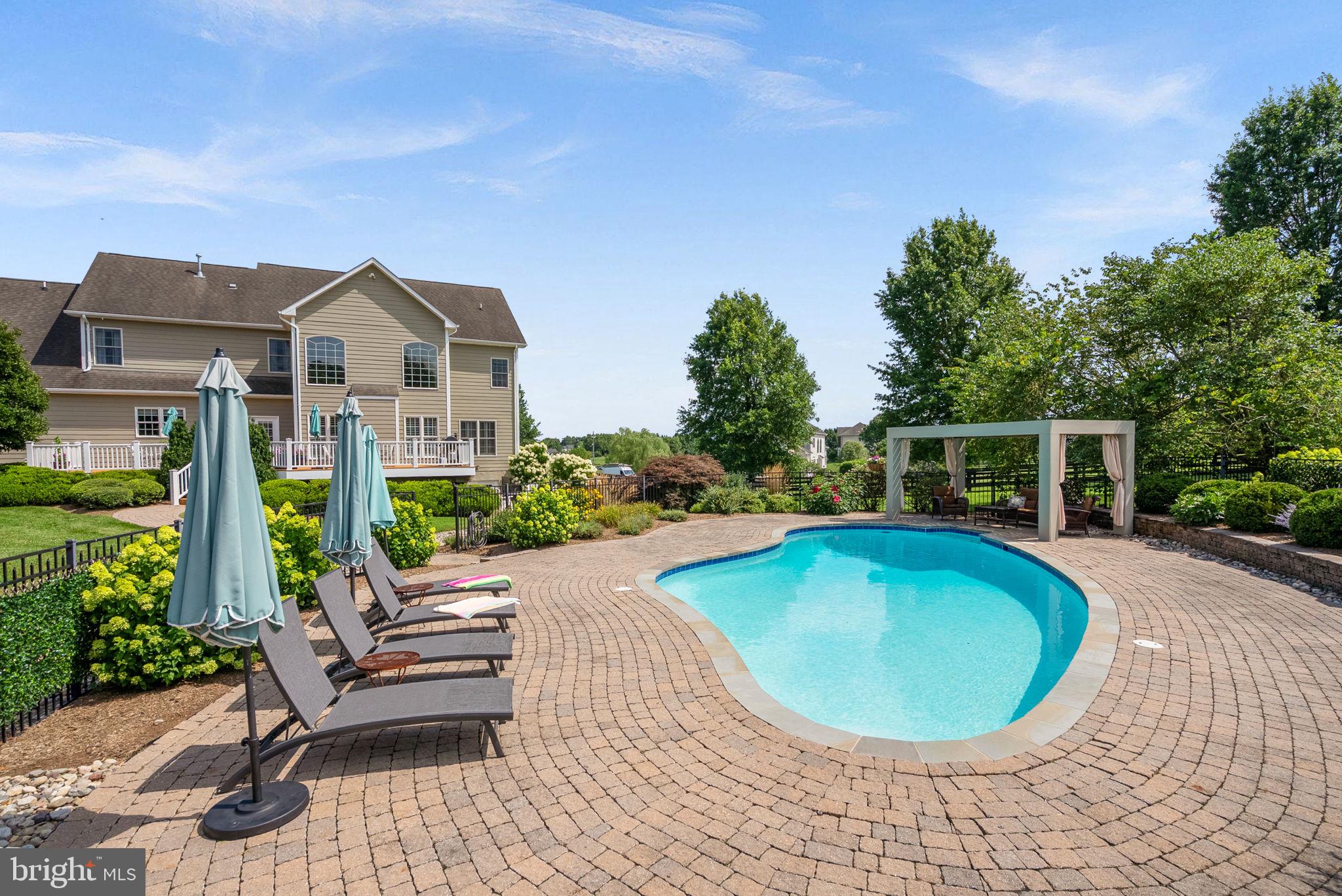 16534 GOLDENCREST CIRCLE