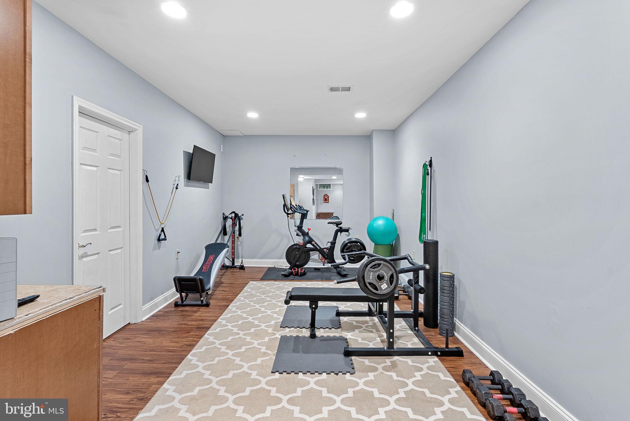 16534 GOLDENCREST CIRCLE