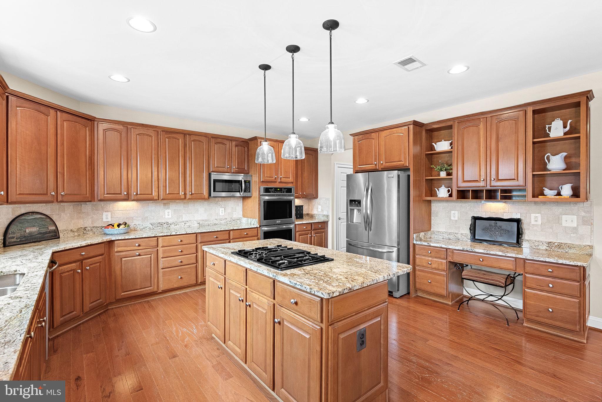 16534 GOLDENCREST CIRCLE