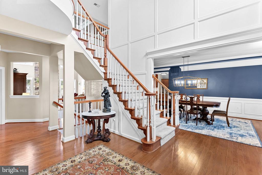 16534 GOLDENCREST CIRCLE
