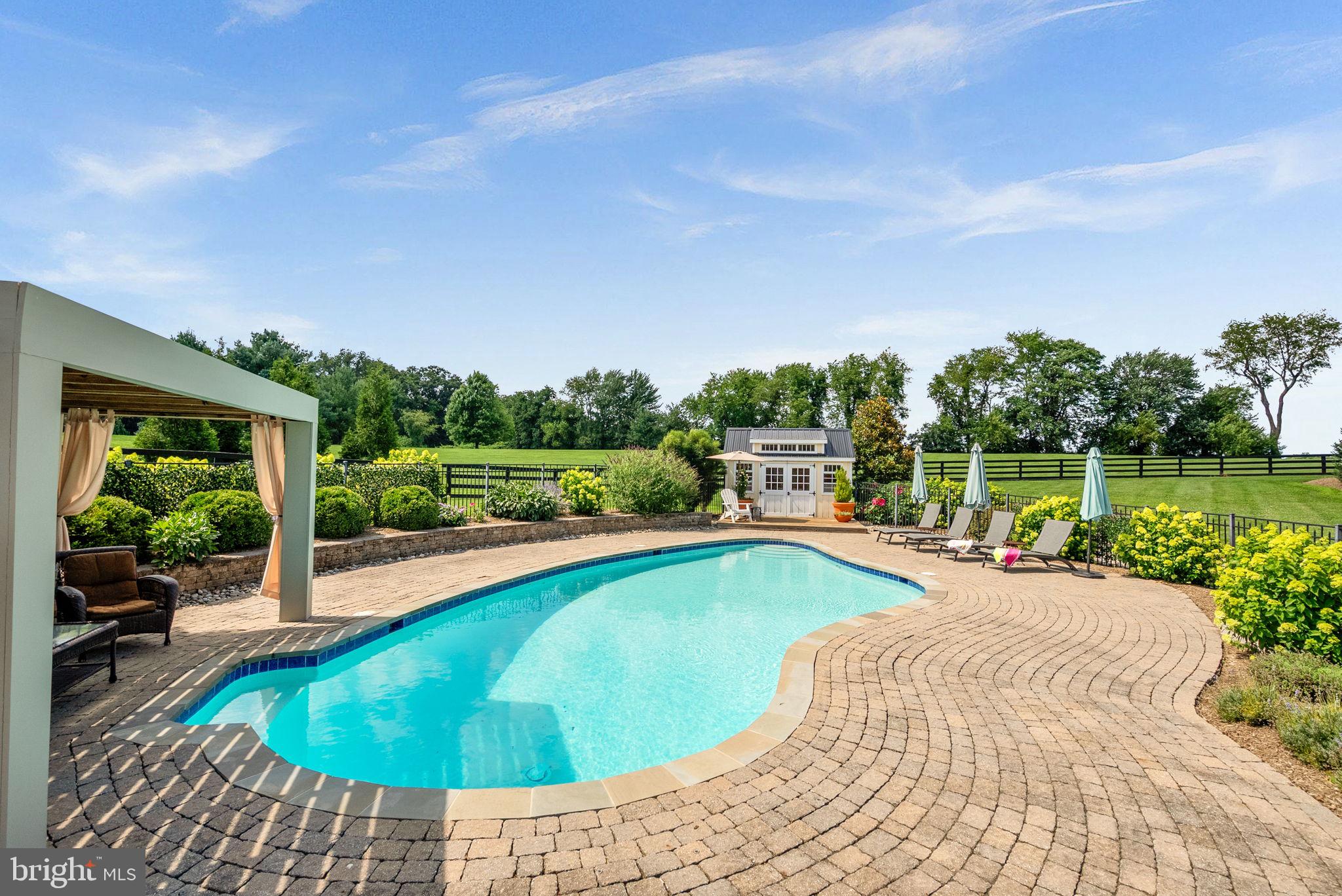 16534 GOLDENCREST CIRCLE