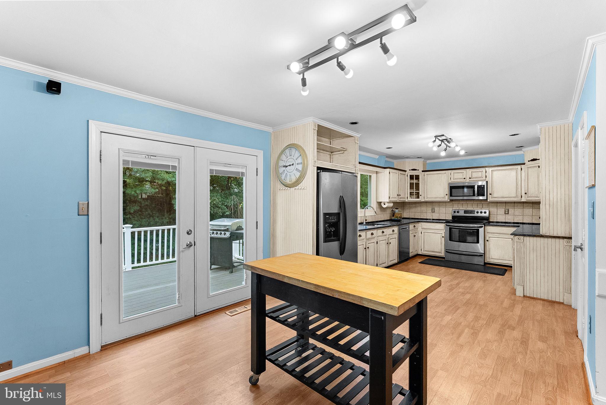 17313 PICKWICK DRIVE