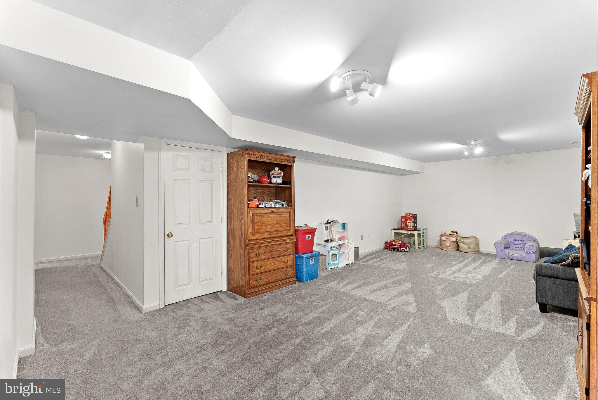 17313 PICKWICK DRIVE