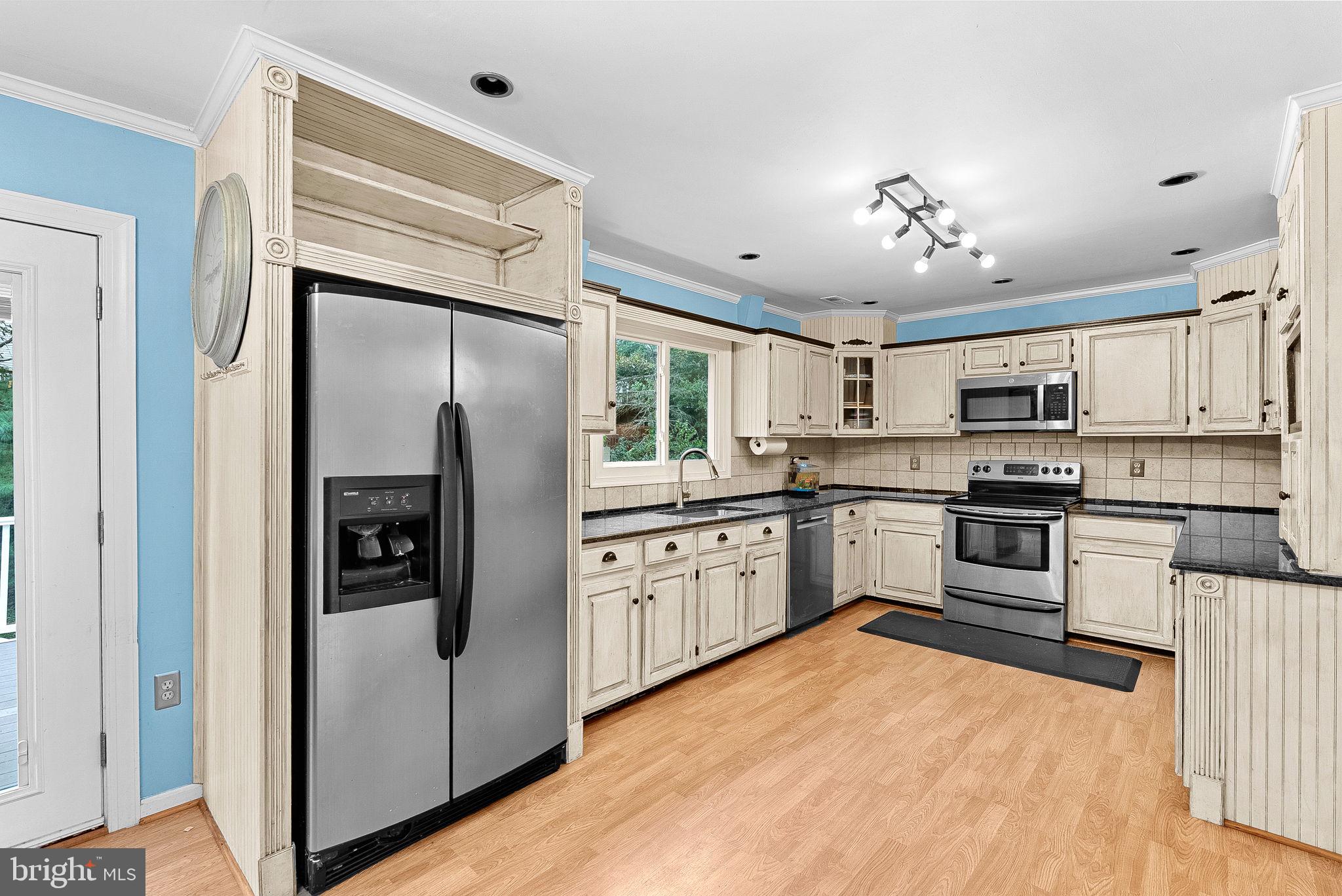 17313 PICKWICK DRIVE