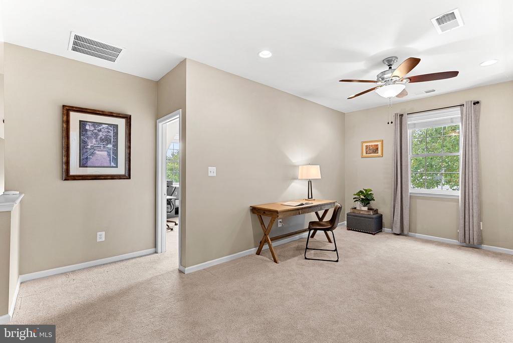 44397 ADARE MANOR SQUARE