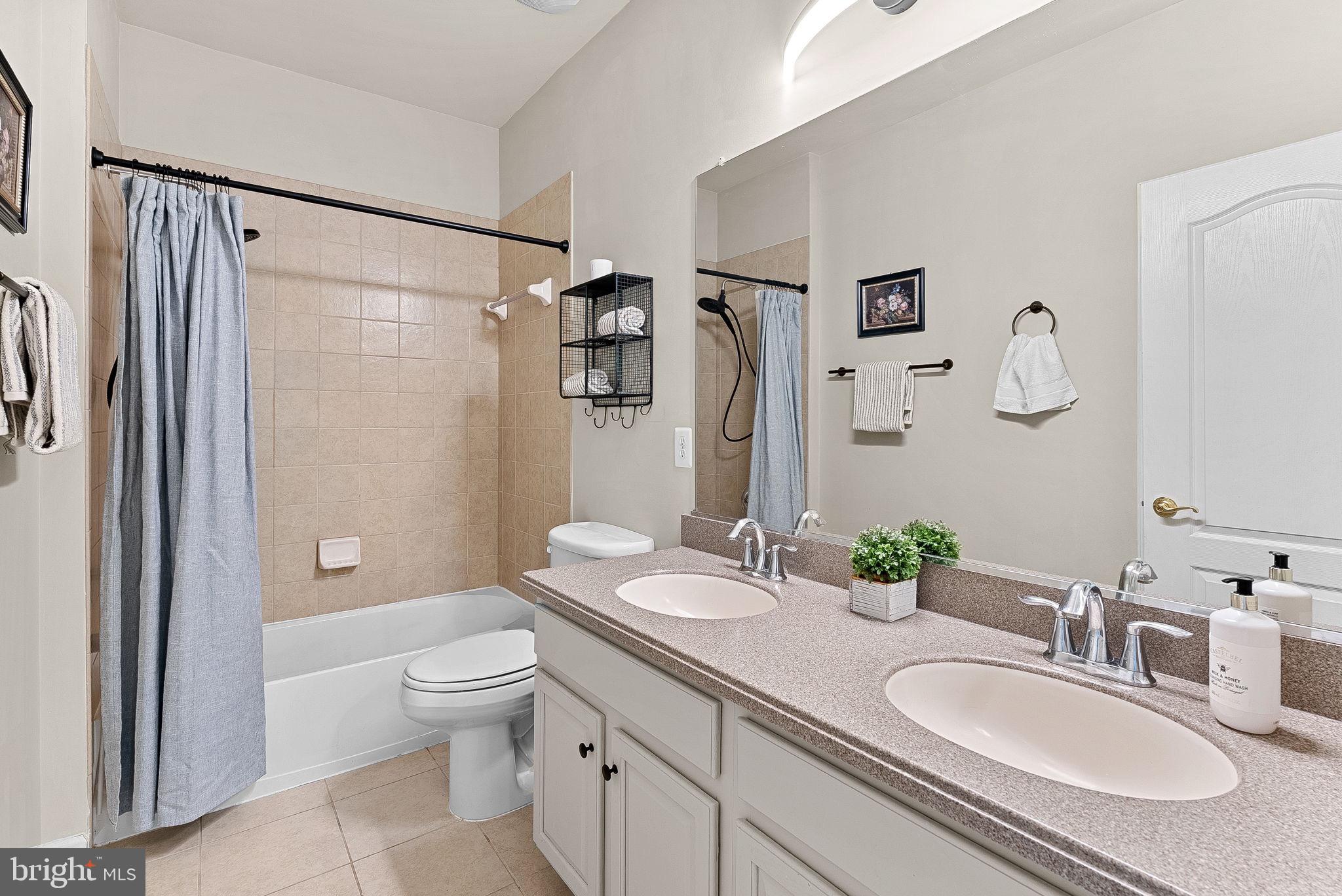 44397 ADARE MANOR SQUARE