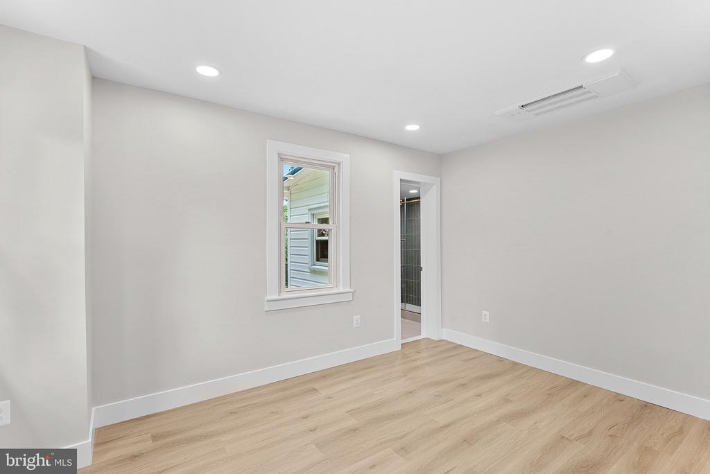 321 W J STREET