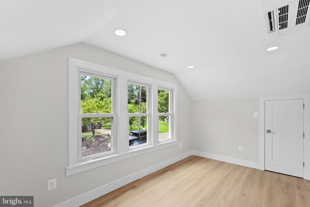 321 W J STREET