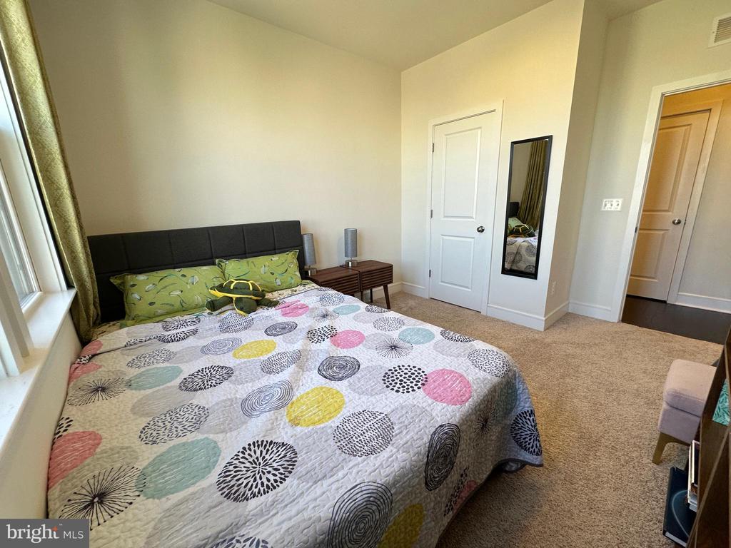 23115 COTTONWILLOW SQUARE