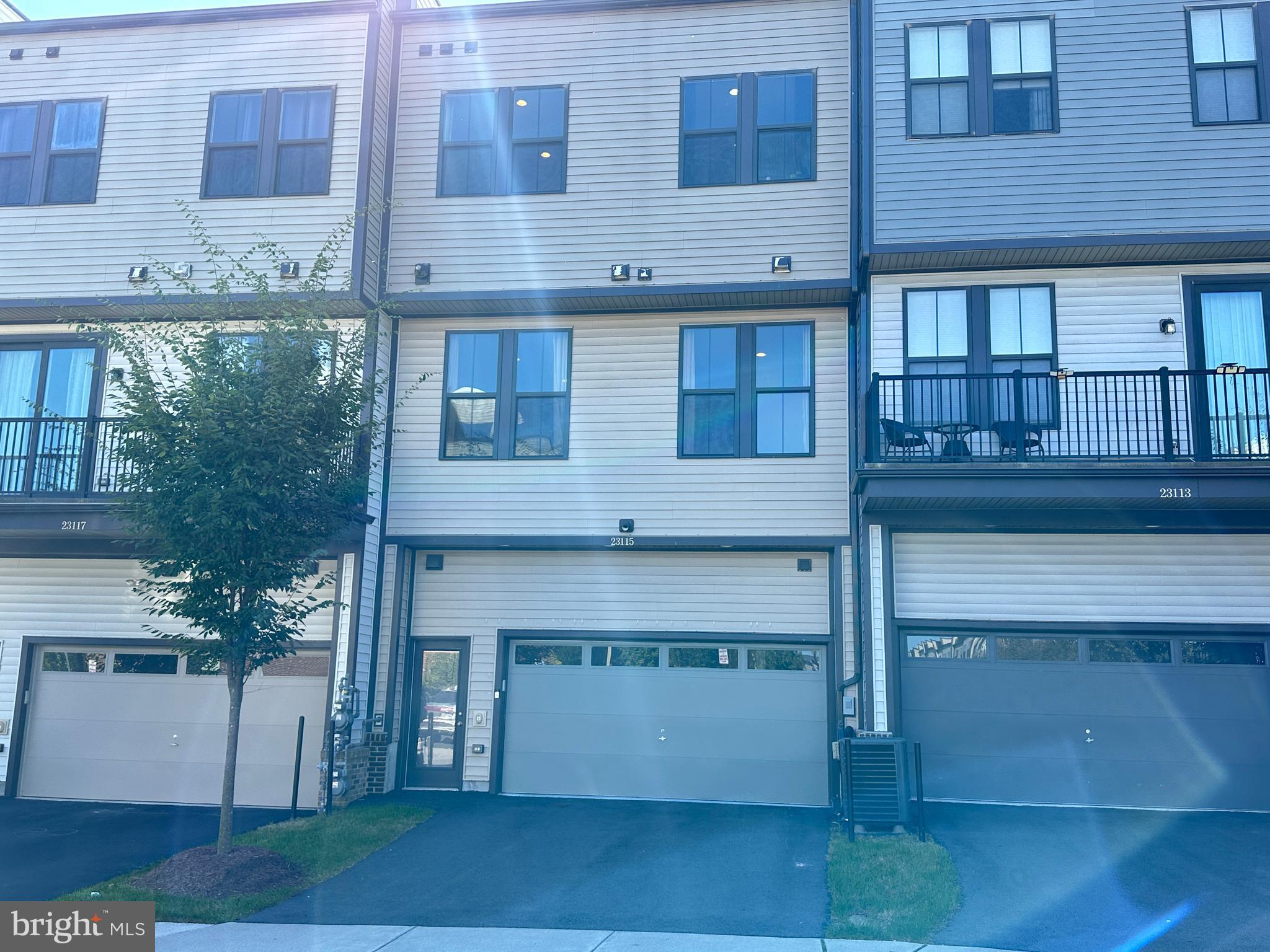 23115 COTTONWILLOW SQUARE