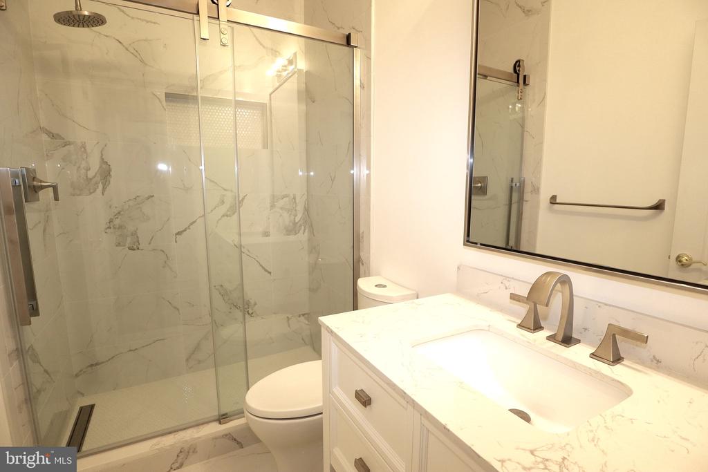 43795 LEES MILL SQUARE