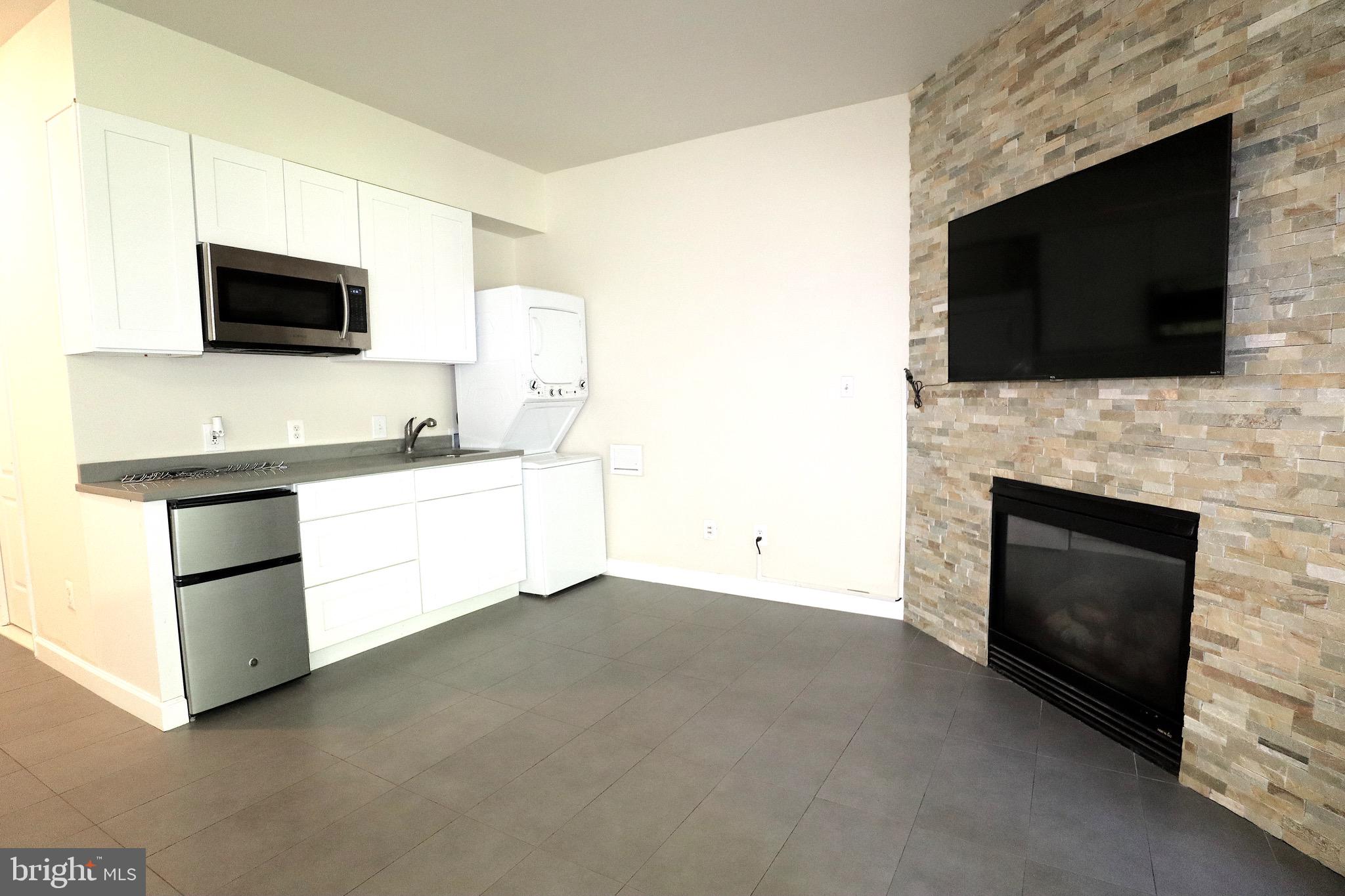 43795 LEES MILL SQUARE