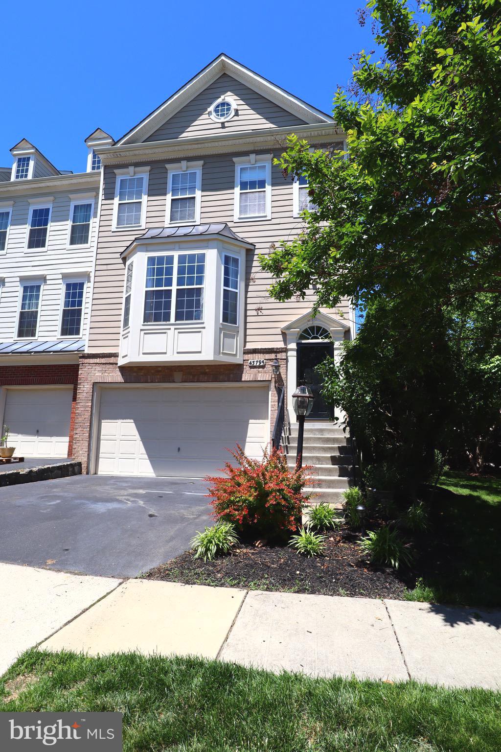 43795 LEES MILL SQUARE