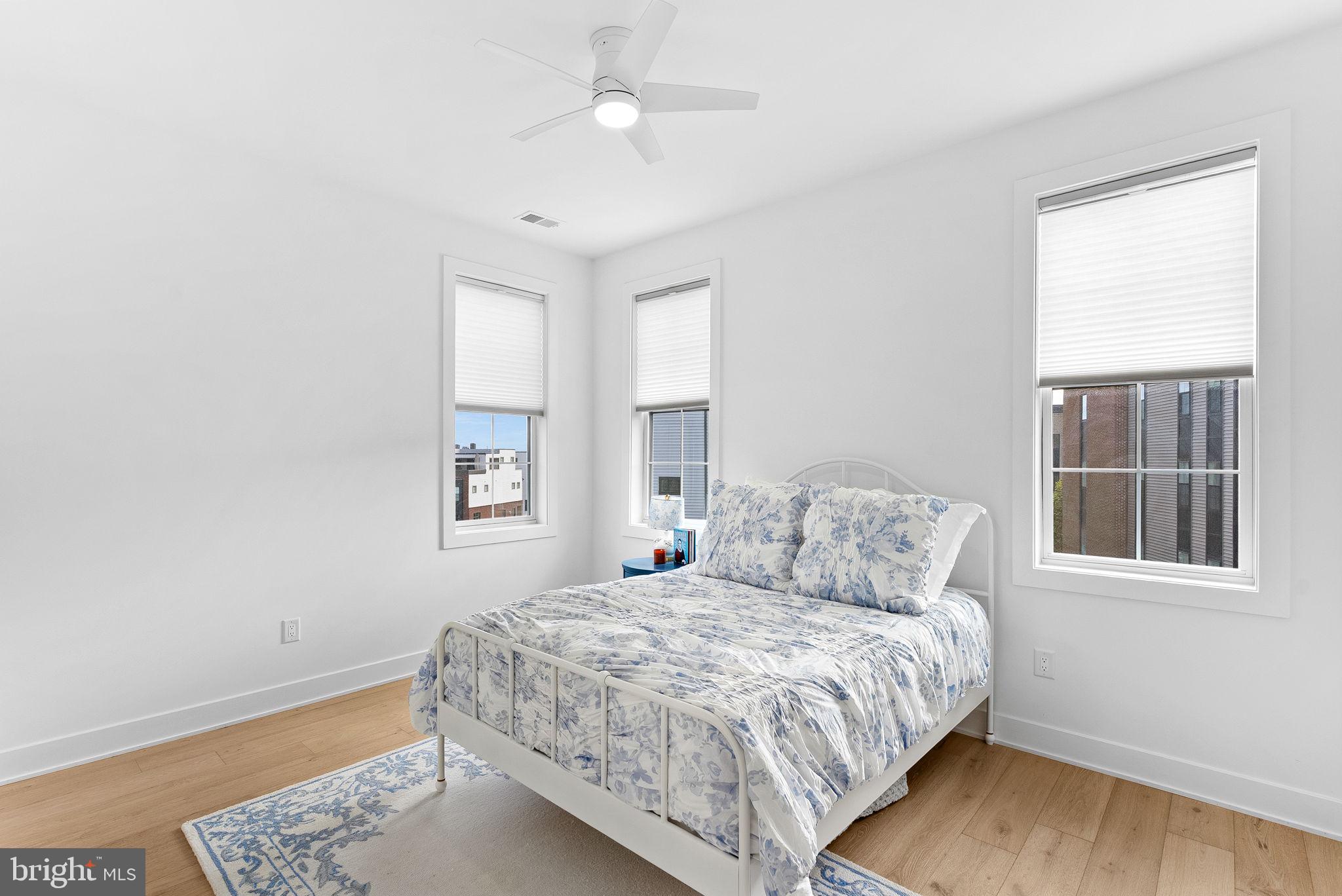 22171 SPRINGSIDE TERRACE 400