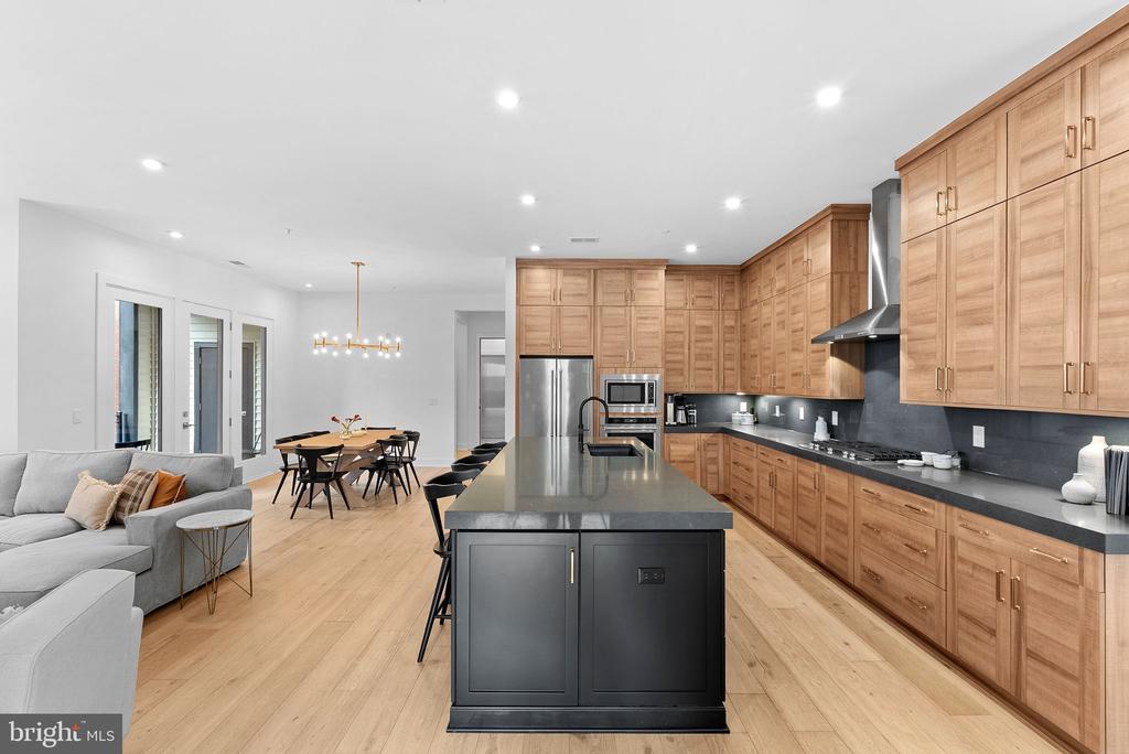22171 SPRINGSIDE TERRACE 400