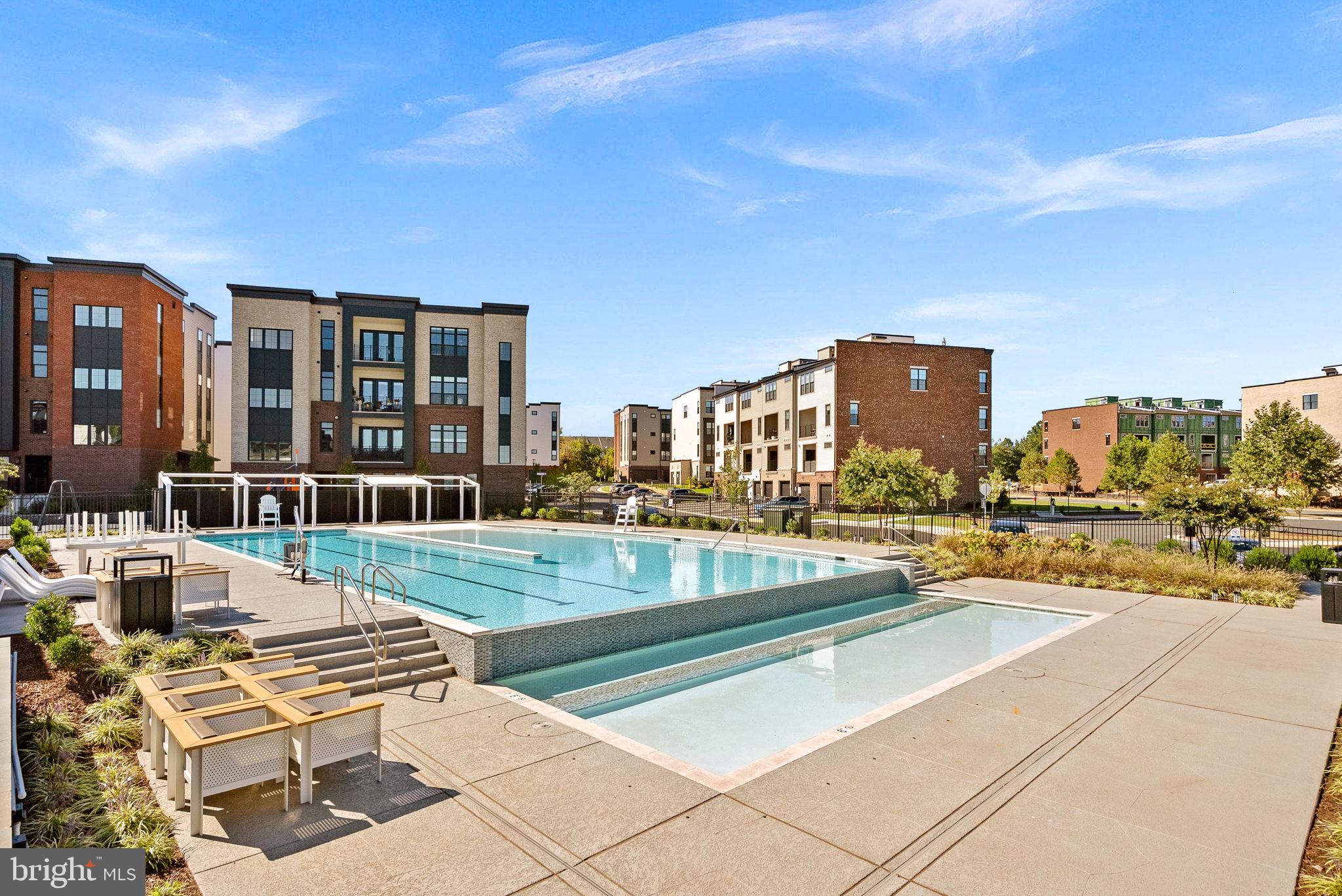 22171 SPRINGSIDE TERRACE 400