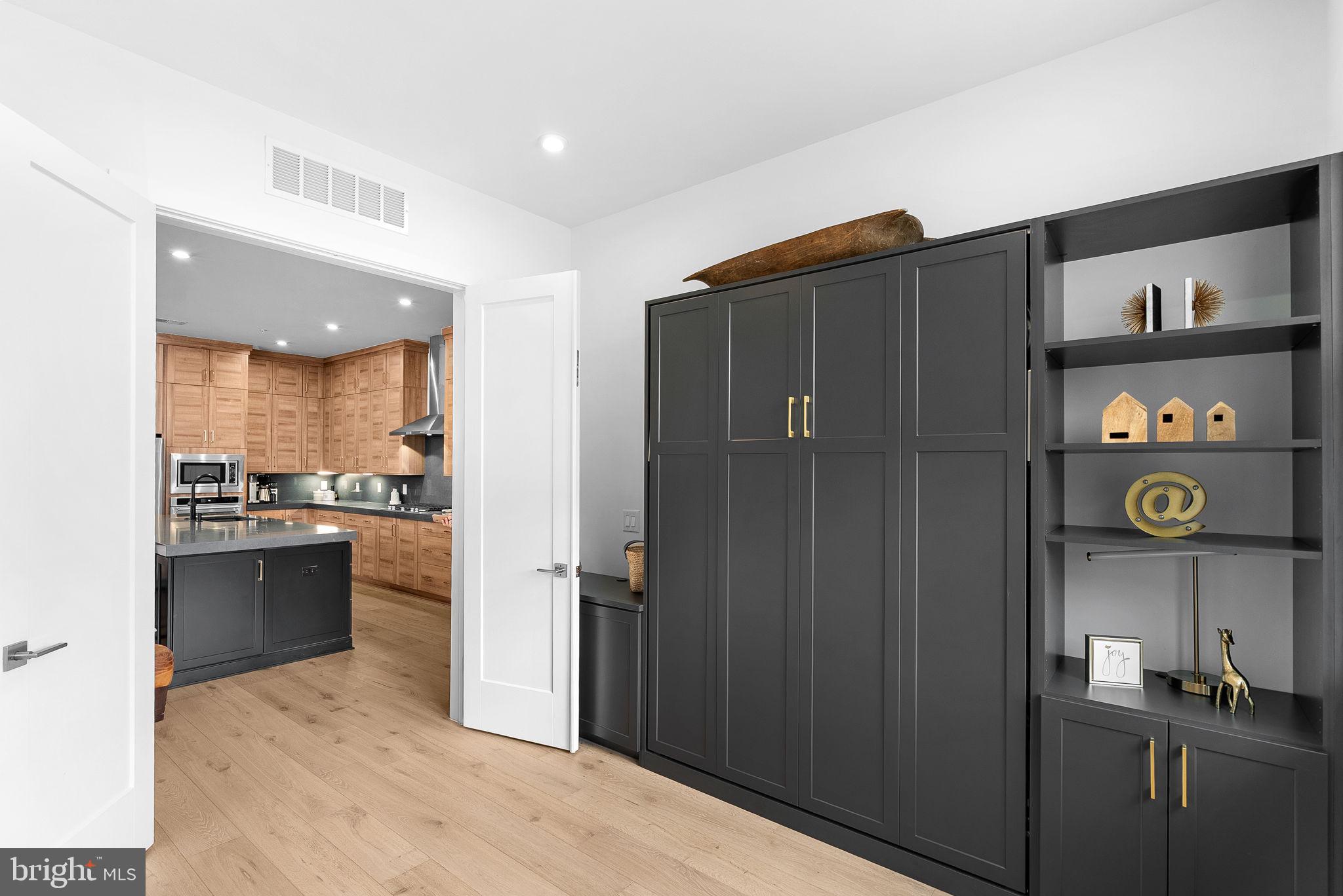 22171 SPRINGSIDE TERRACE 400