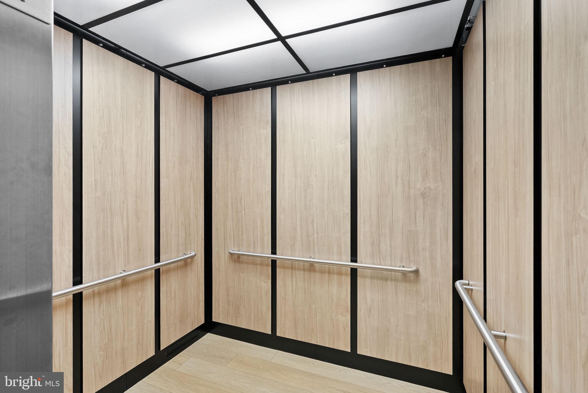 22171 SPRINGSIDE TERRACE 400