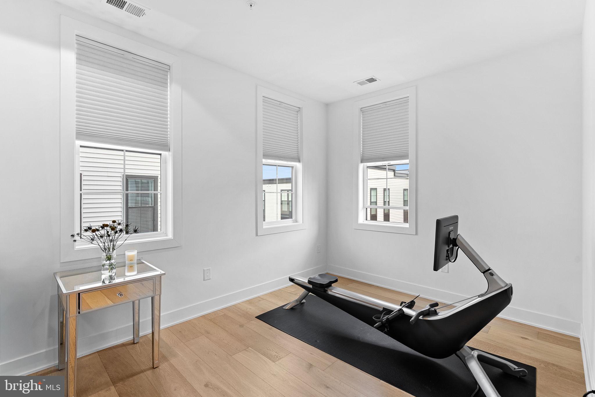 22171 SPRINGSIDE TERRACE 400