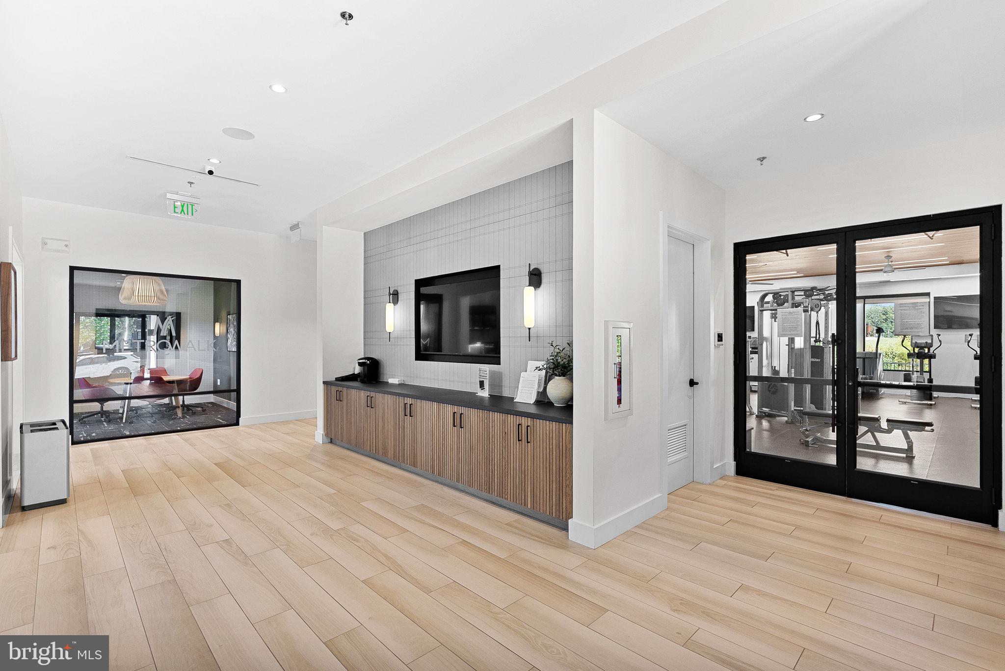 22171 SPRINGSIDE TERRACE 400