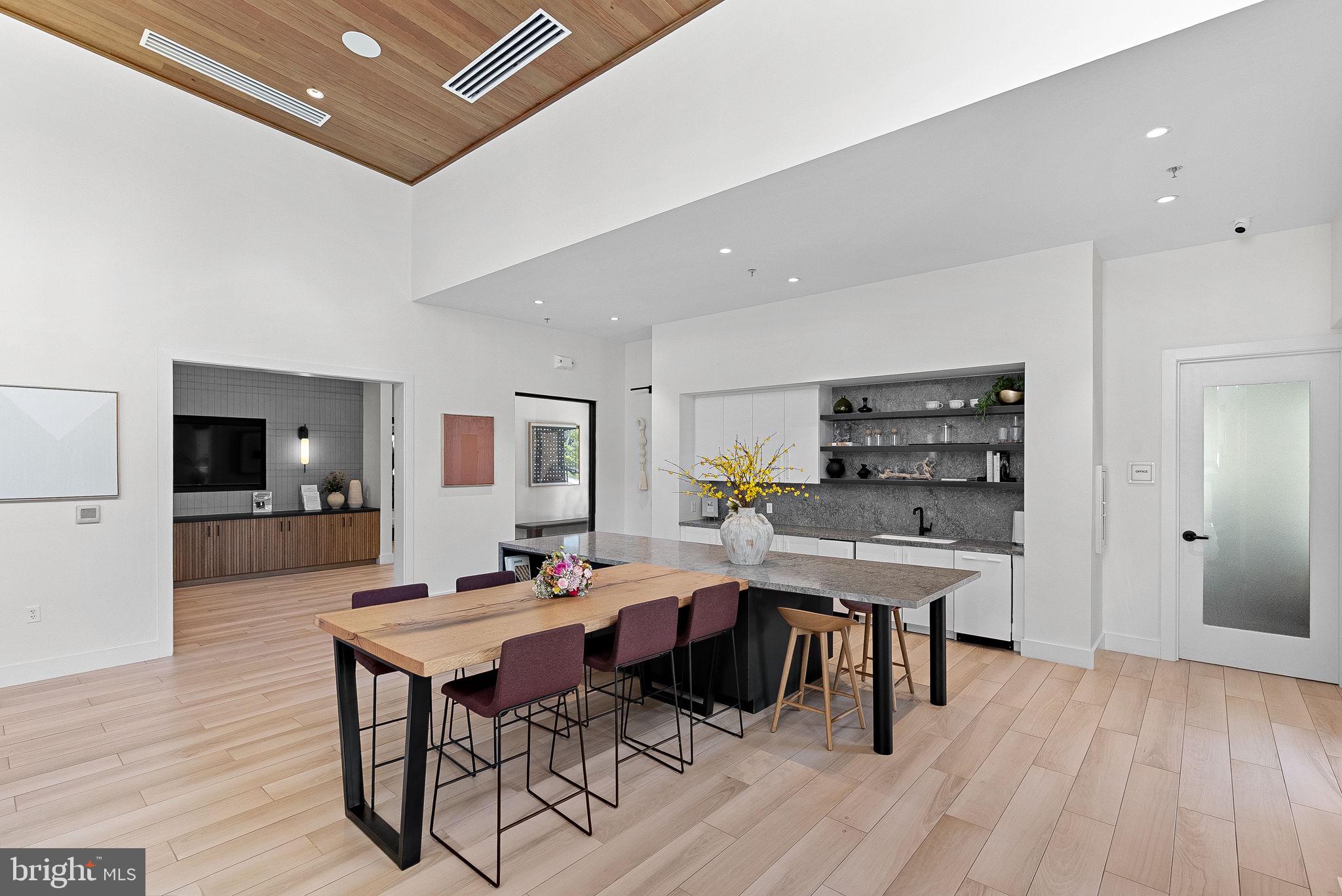 22171 SPRINGSIDE TERRACE 400