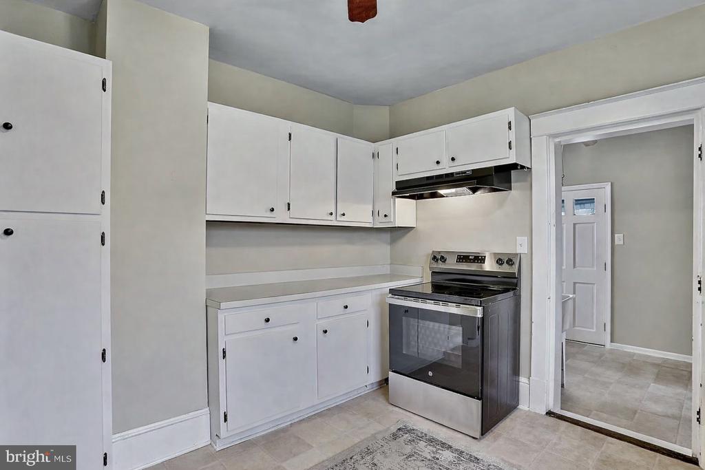 200 S ORCHARD DRIVE