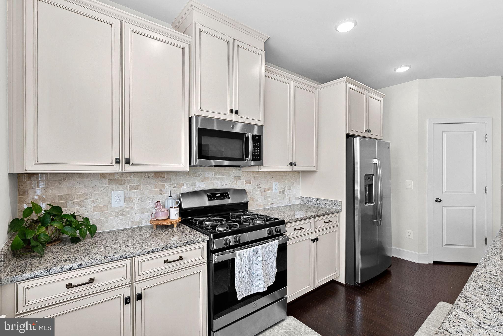 41977 PICKWICK MILL TERRACE