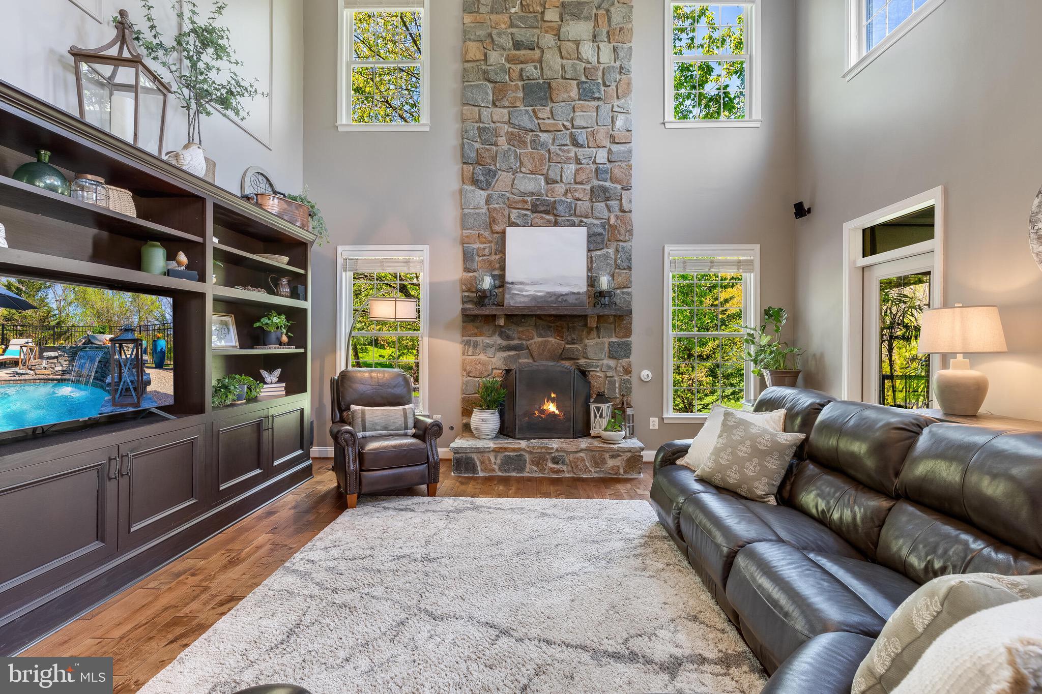 619 BEAUREGARD DRIVE SE