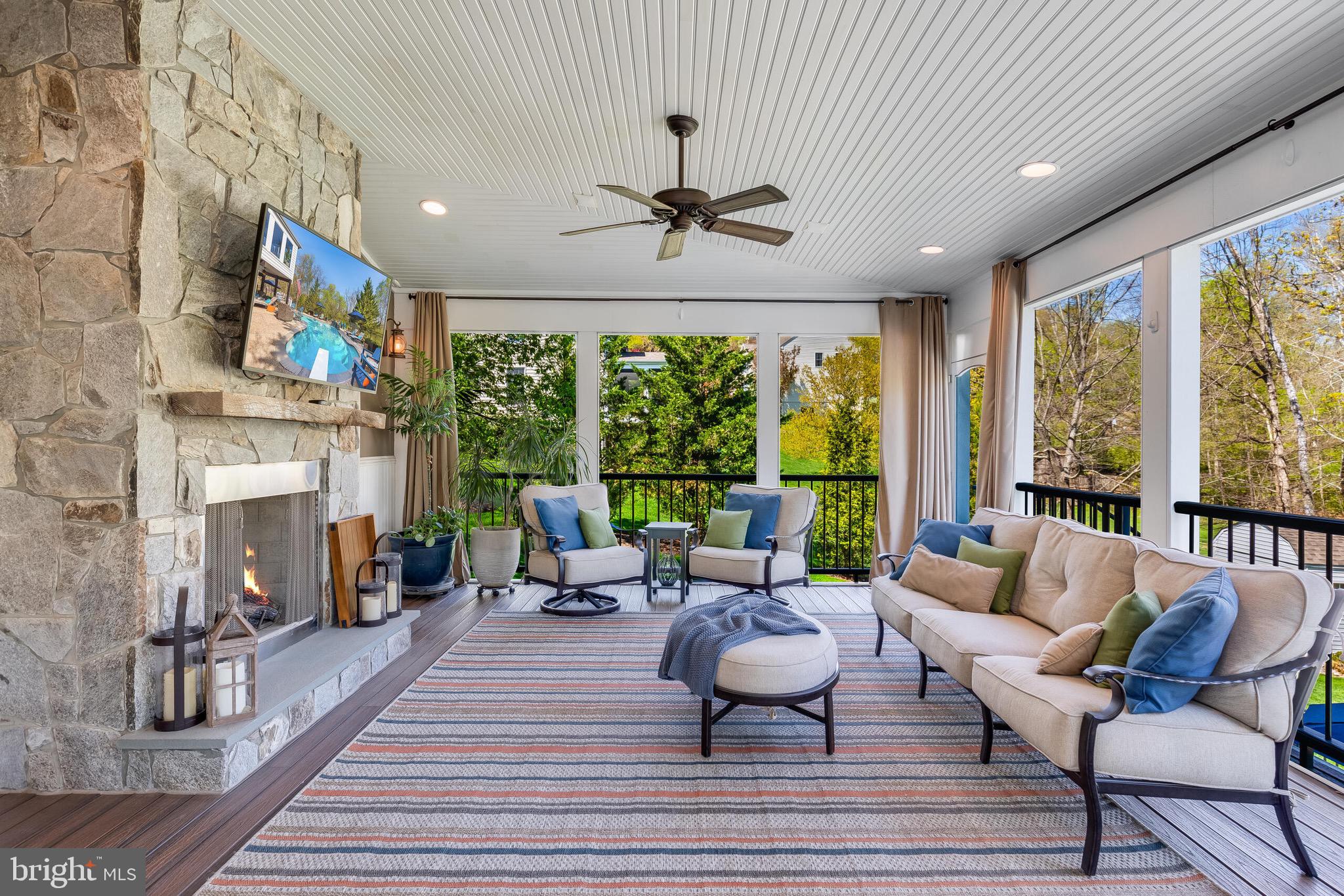 619 BEAUREGARD DRIVE SE