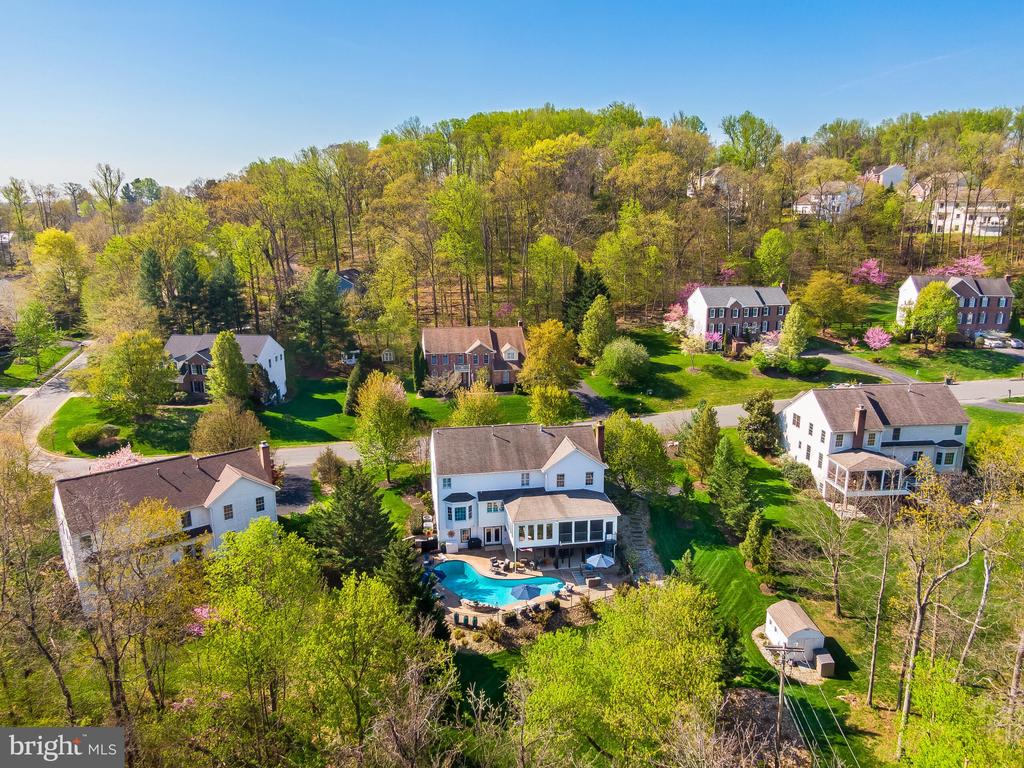 619 BEAUREGARD DRIVE SE