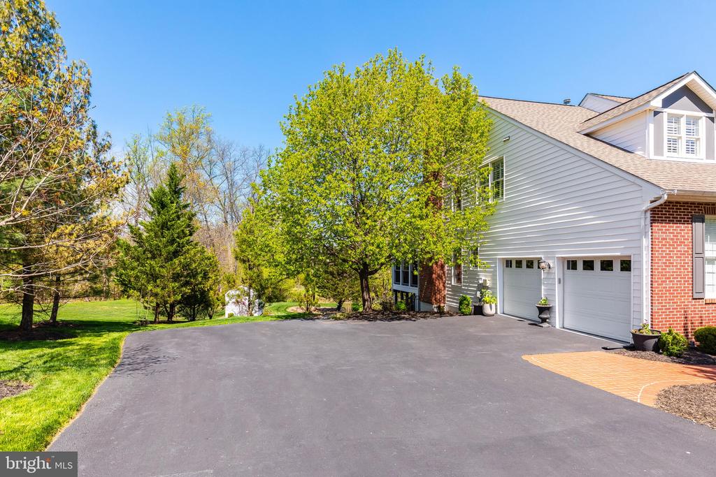 619 BEAUREGARD DRIVE SE