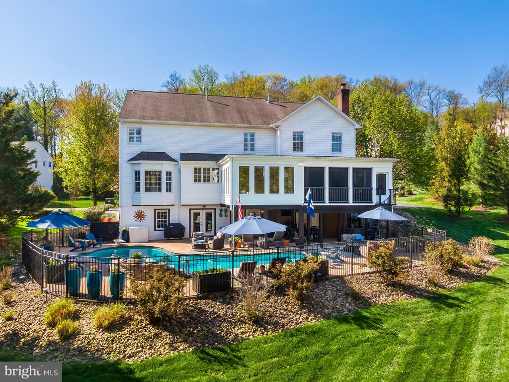 619 BEAUREGARD DRIVE SE
