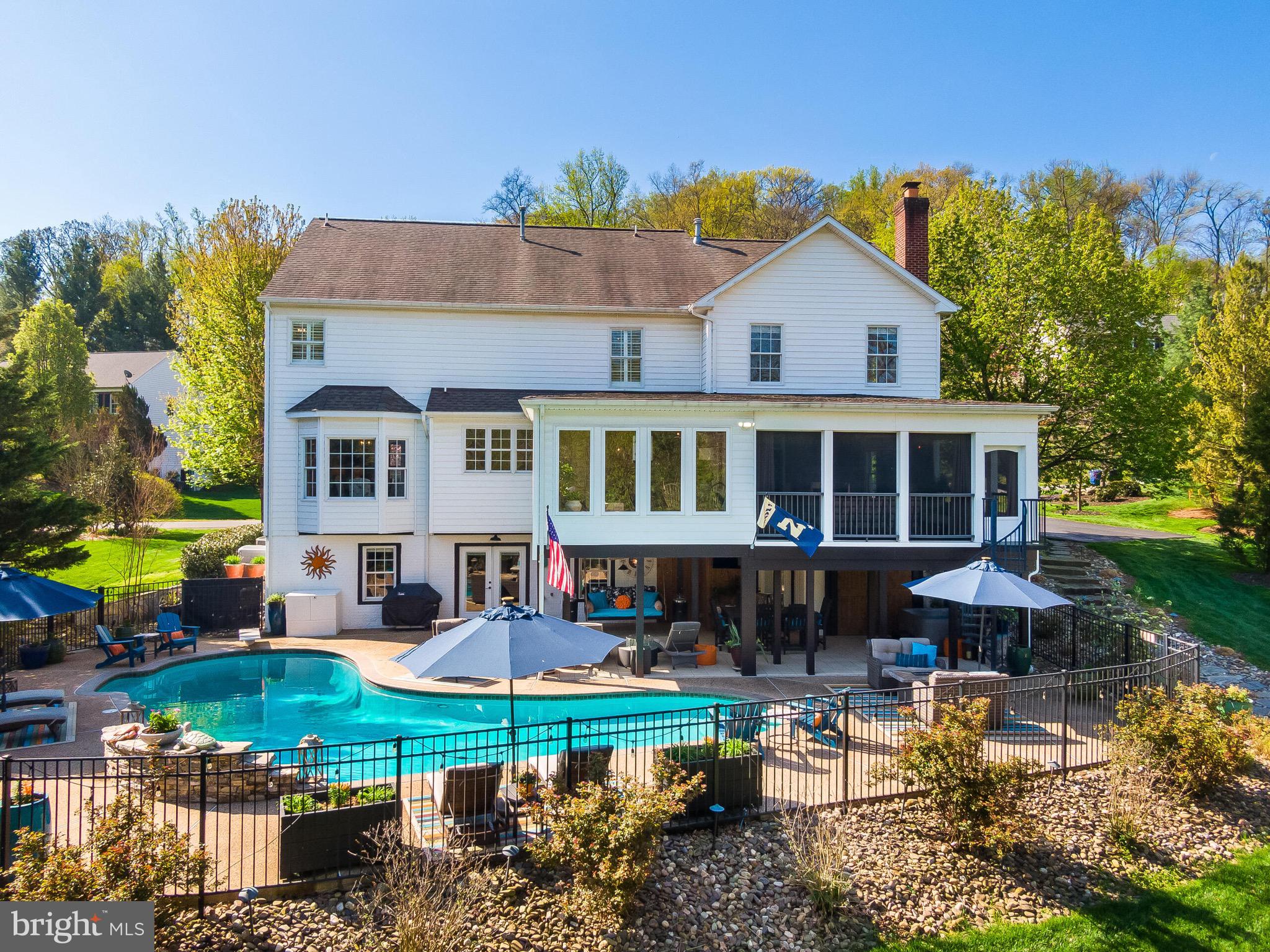 619 BEAUREGARD DRIVE SE