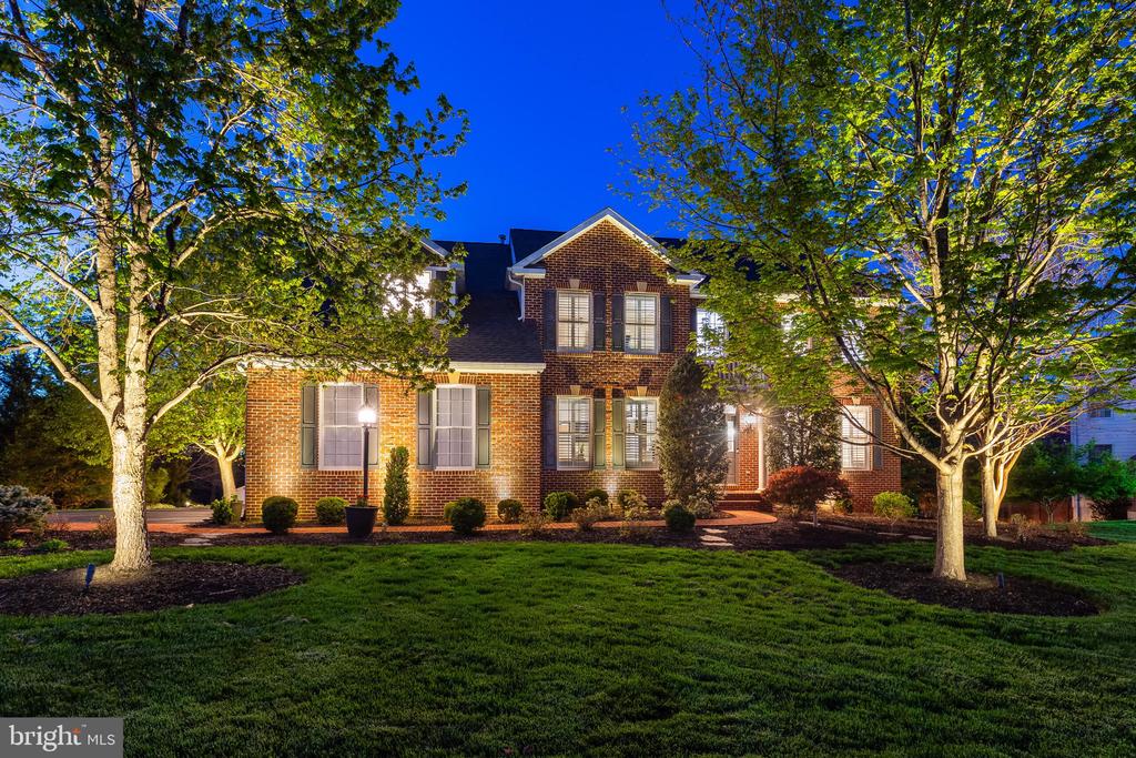 619 BEAUREGARD DRIVE SE