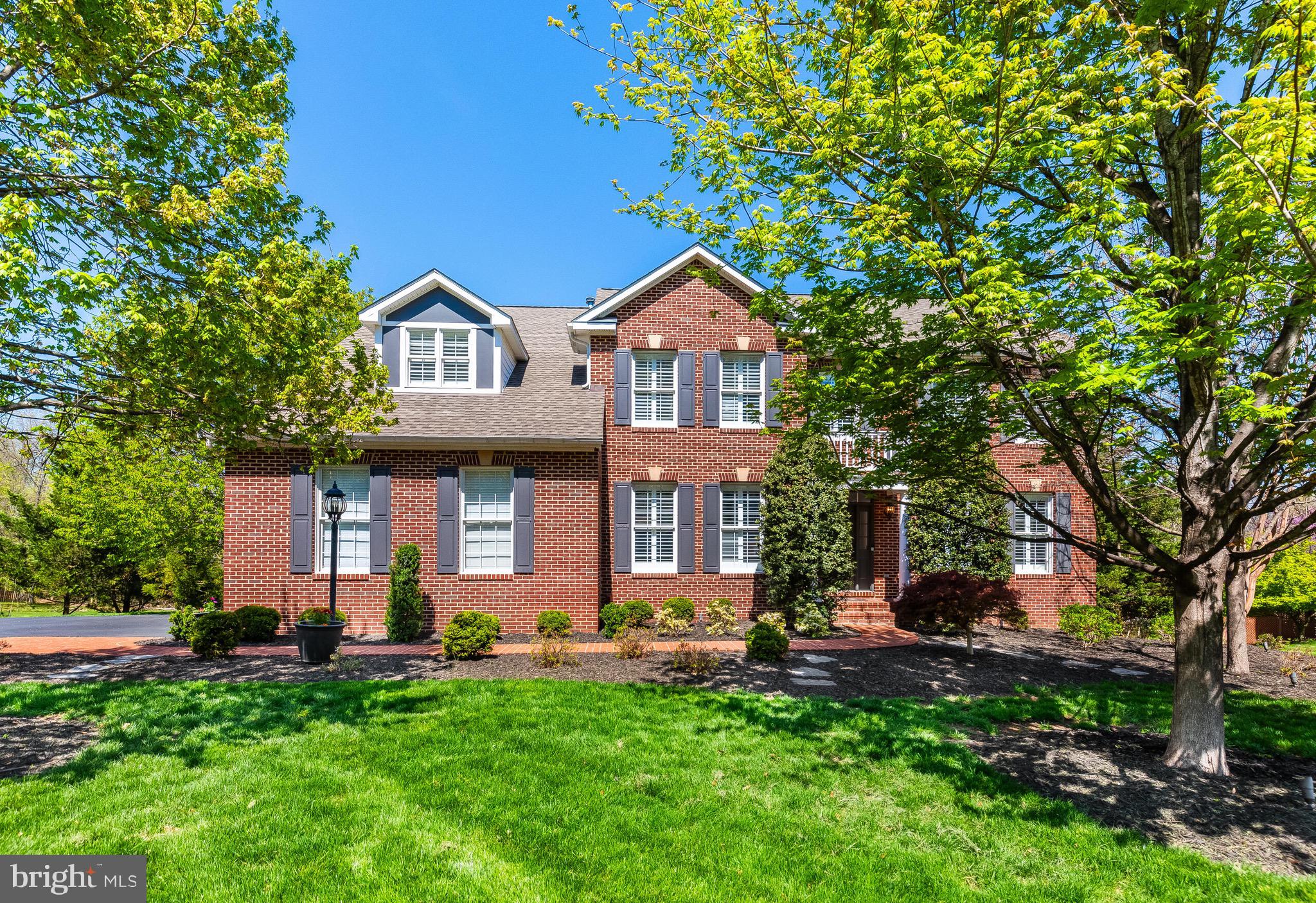 619 BEAUREGARD DRIVE SE