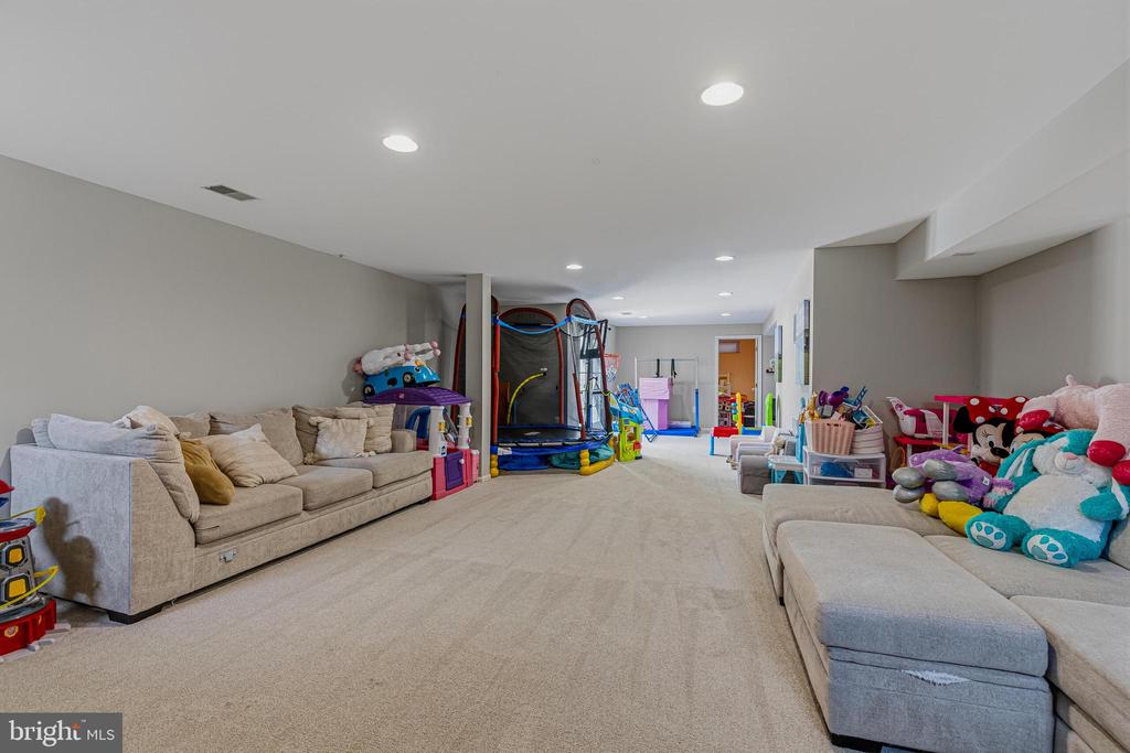 1403 HARLE PLACE SW