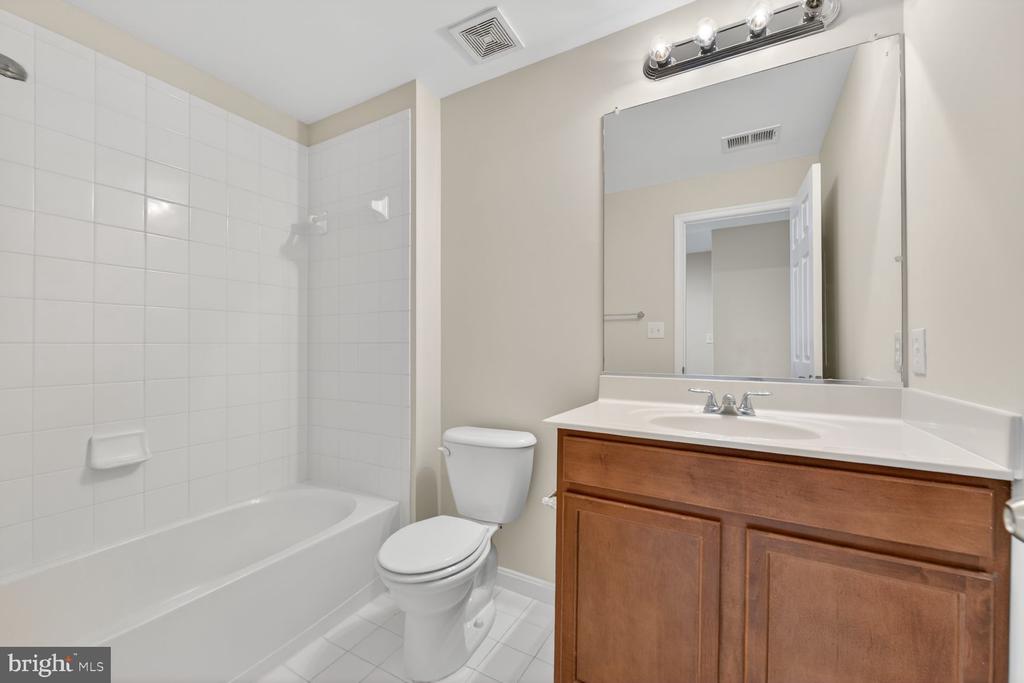 16546 LANCE TRAIL COURT