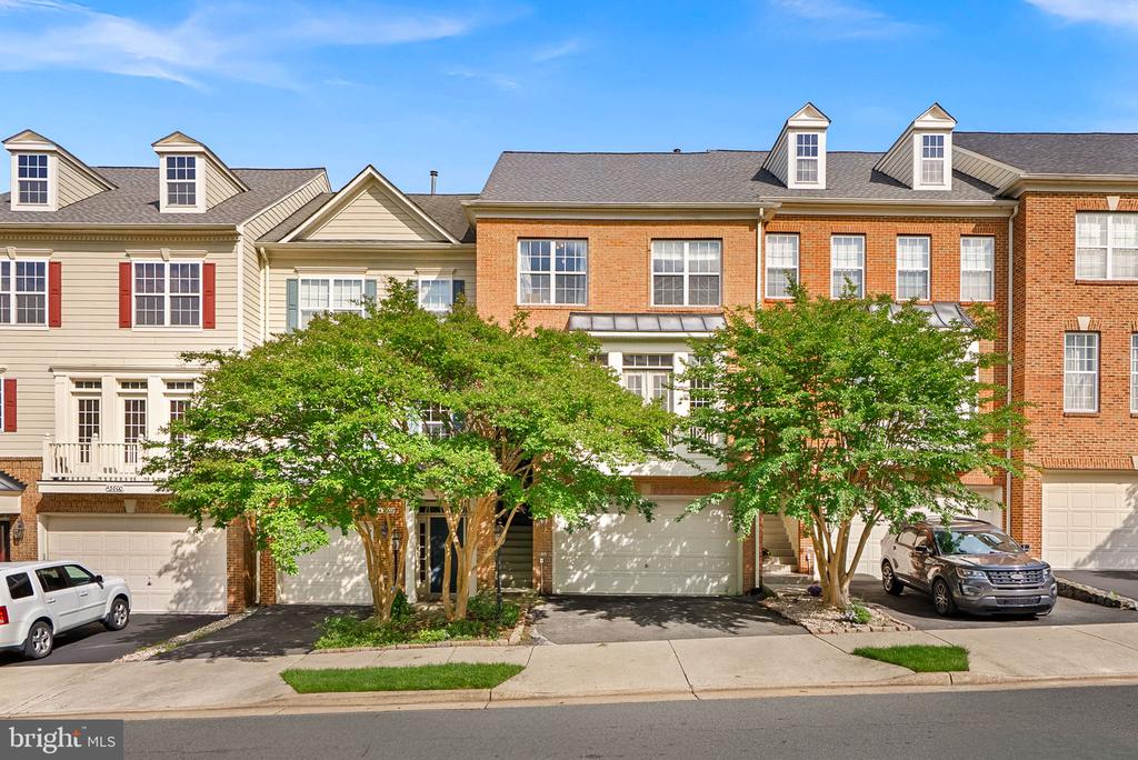 43804 LEES MILL SQUARE