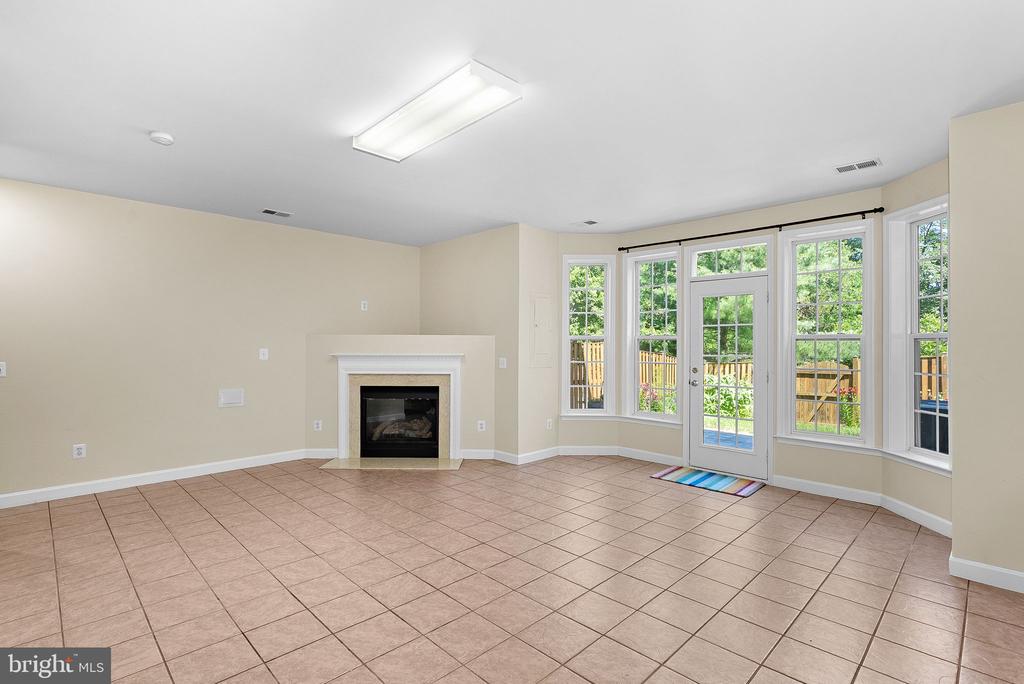 43804 LEES MILL SQUARE