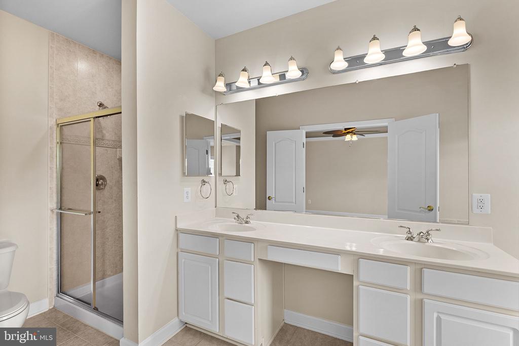 43804 LEES MILL SQUARE