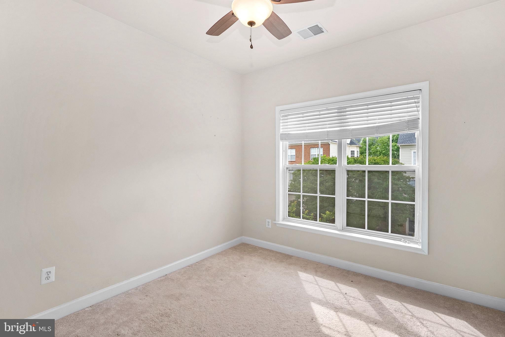 43804 LEES MILL SQUARE