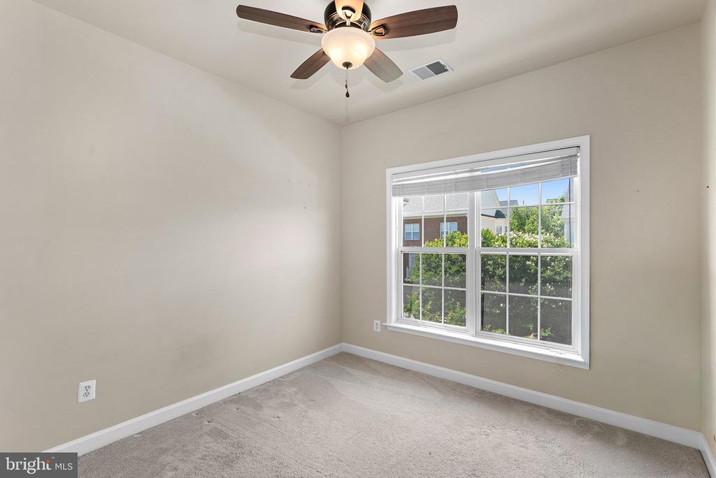 43804 LEES MILL SQUARE