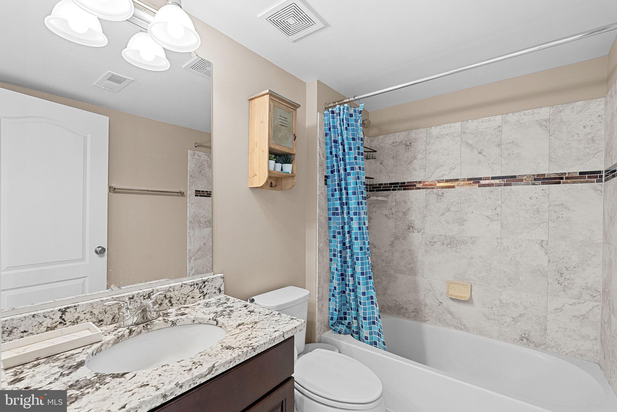 43117 SHORE SQUARE