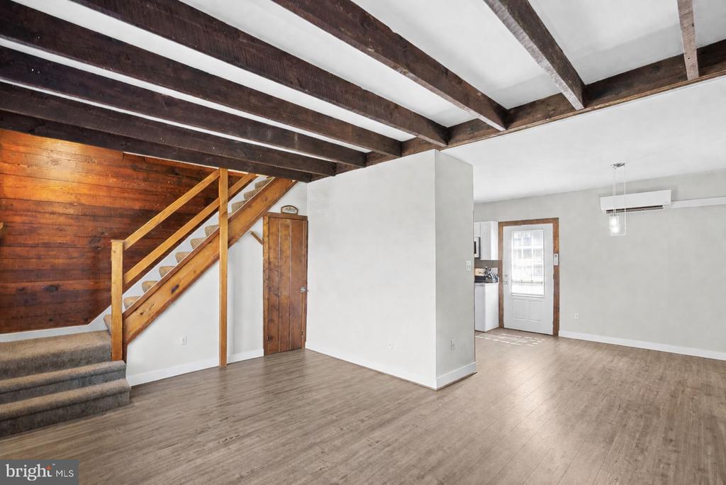 9 BURKE CIRCLE